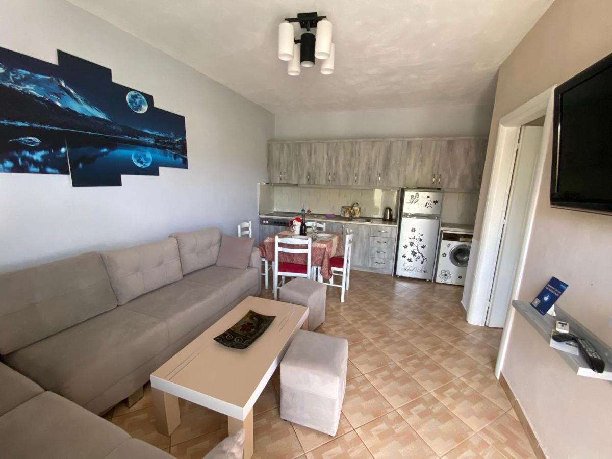 Full Moon Apartments Εξαμίλιο Εξωτερικό φωτογραφία
