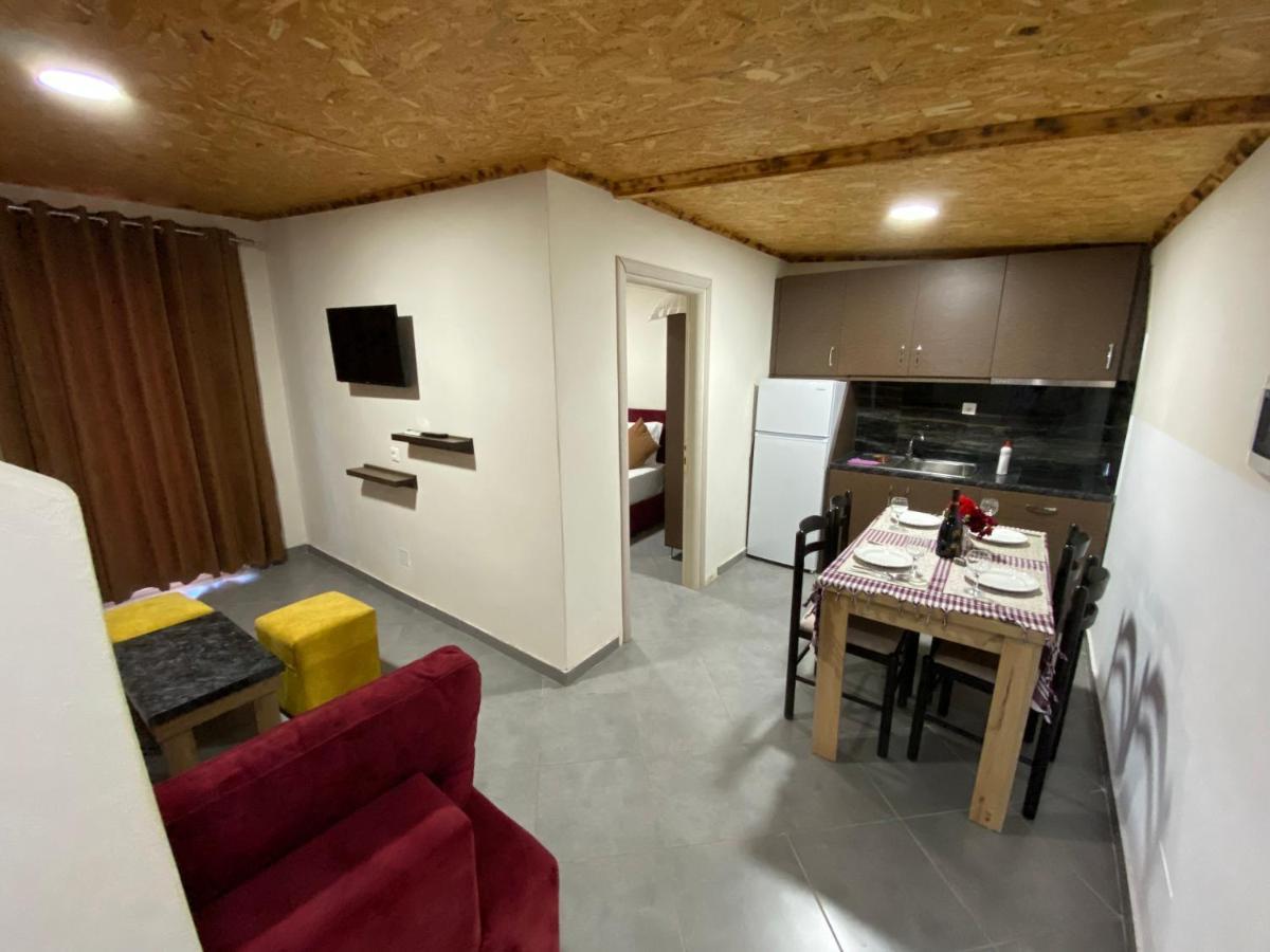 Full Moon Apartments Εξαμίλιο Εξωτερικό φωτογραφία