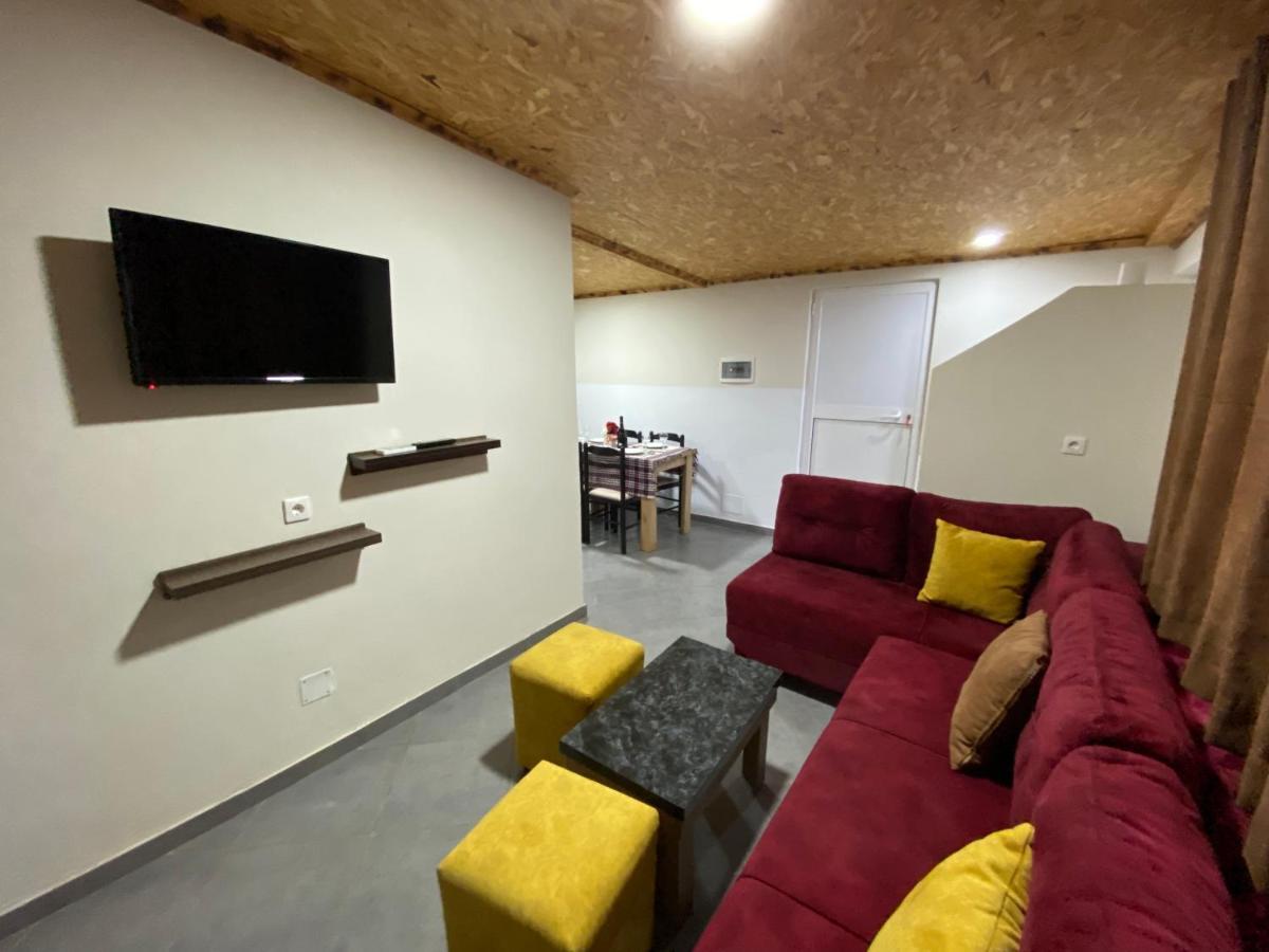 Full Moon Apartments Εξαμίλιο Εξωτερικό φωτογραφία