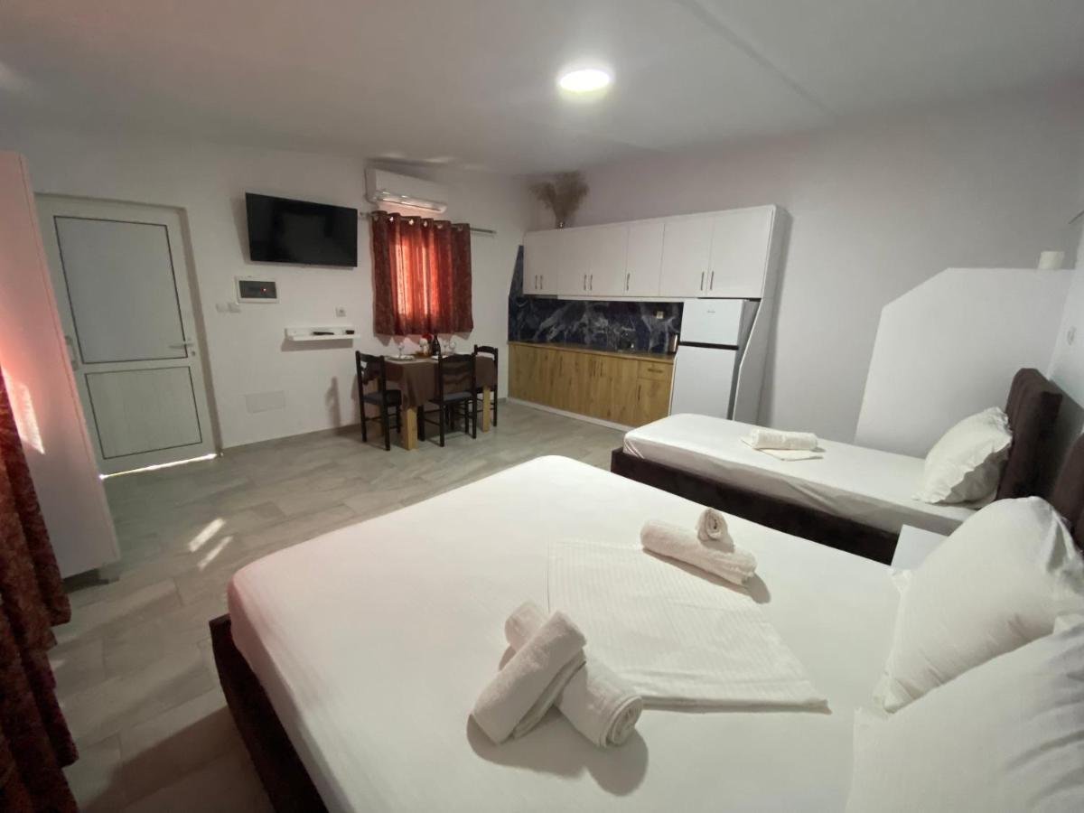 Full Moon Apartments Εξαμίλιο Εξωτερικό φωτογραφία