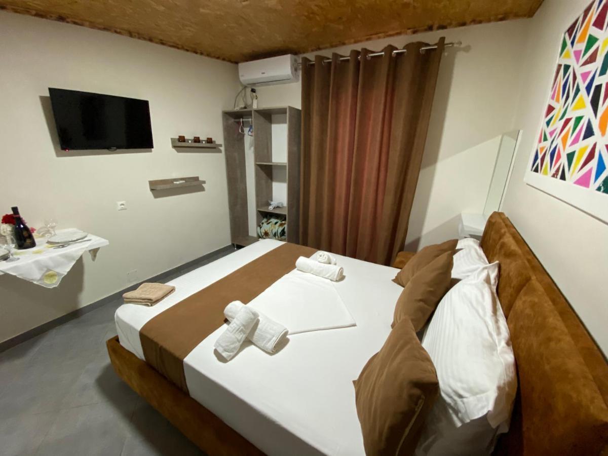 Full Moon Apartments Εξαμίλιο Εξωτερικό φωτογραφία