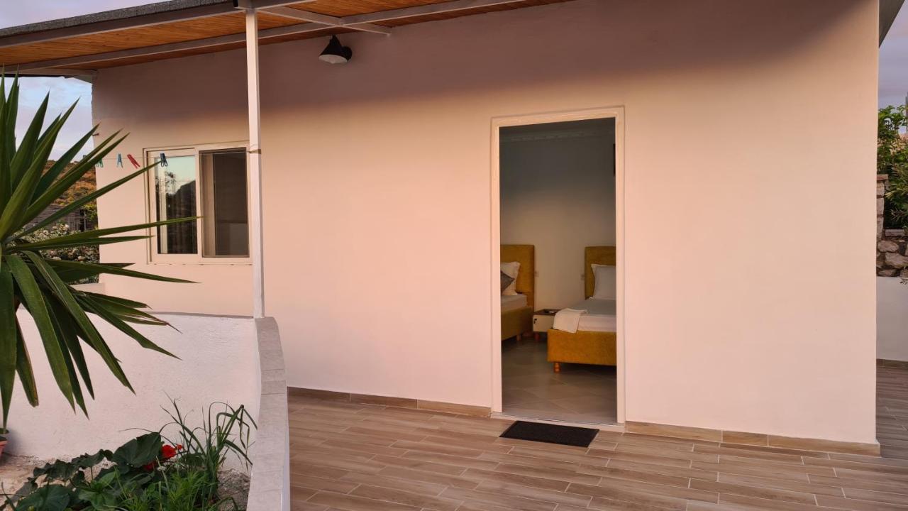 Full Moon Apartments Εξαμίλιο Εξωτερικό φωτογραφία