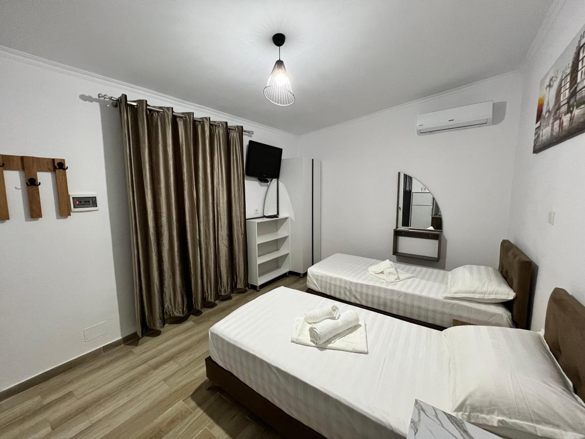 Full Moon Apartments Εξαμίλιο Εξωτερικό φωτογραφία